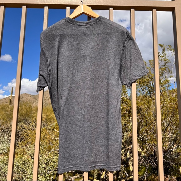 Disney NWT Mickey Mouse Graphic T-shirt L Color Carbon Urban Outfitters - Picture 4 of 8